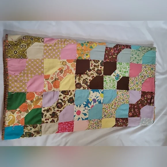 Vtg 70s Boho patchwork Quilt XL 80x80 Bow Tie Multi Color Prints HomeMade